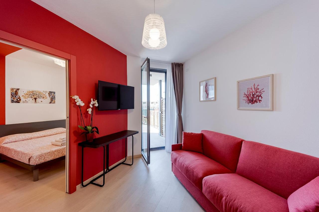 Aregai Marina Exclusive Seaside Apartments Santo Stefano al Mare Luaran gambar