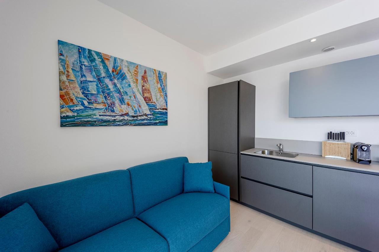 Aregai Marina Exclusive Seaside Apartments Santo Stefano al Mare Luaran gambar